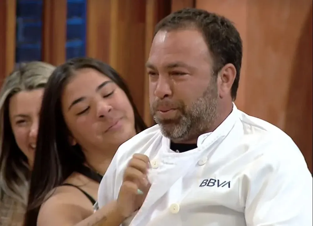 Horacio Chino Peralta emocionado hasta las lágrimas tras ganar MasterChef Celebrity