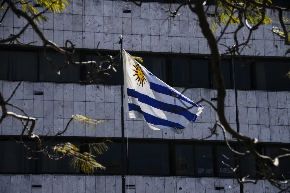 El nombre Uruguay se adopta recién en 1830.