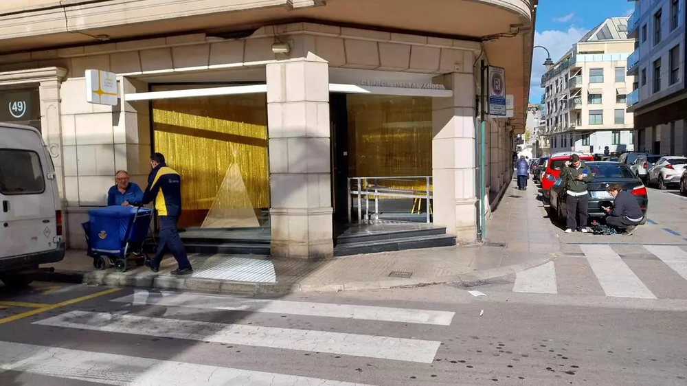 La fachada de la clínica dental de Alzira, en Valencia.&nbsp;