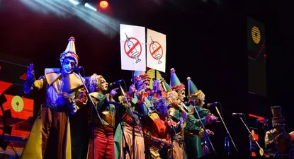 Murga La Gran Muñeca.