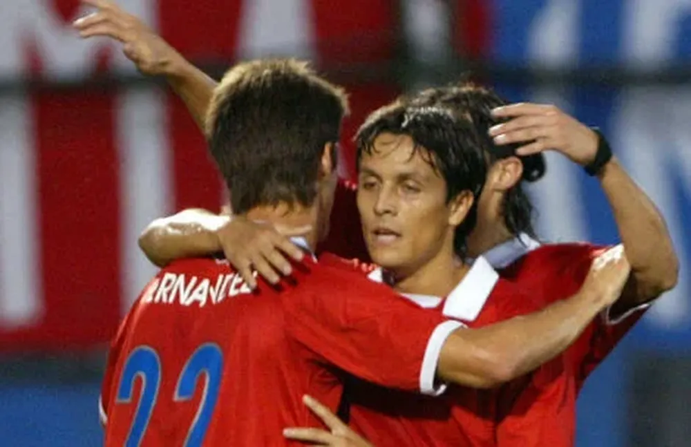 El festejo del primer gol albo.