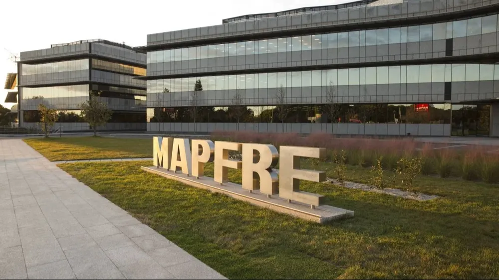 Mapfre obtiene un beneficio neto de 692 millones de euros en 2023.