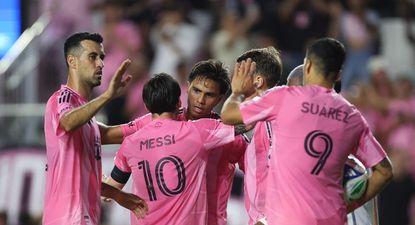Festejo de Messi y sus compañeros