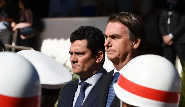 Sergio Moro y Jair Bolsonaro durante un acto militar en junio de 2019
