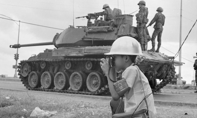 Ni los tanques, ni las balaceras, ni las explosiones asustaban al intrépido Jimmy.
