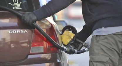 En Uruguay la nafta súper 95 vale $ 74,88 el litro, la súper 97 a $77,09 y el gasoil a $ 64,99