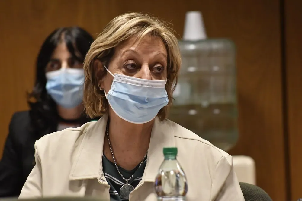 La exministra Kechichian y el exsubsecretario Benjamín Liberoff eran investigados por presuntas irregularidades en compras durante su gestión