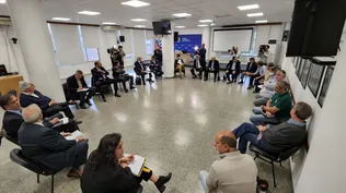 En medio de cuestionamiento empresarial, privados abren negociación salarial