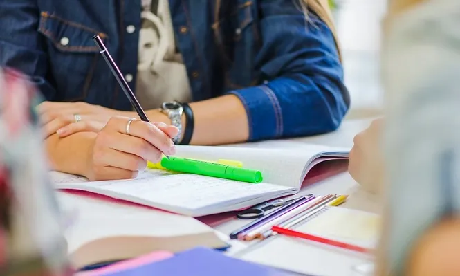 El plan afectará a 4,7 millones de alumnos y tendrá una dotación superior a los 500 millones de euros.