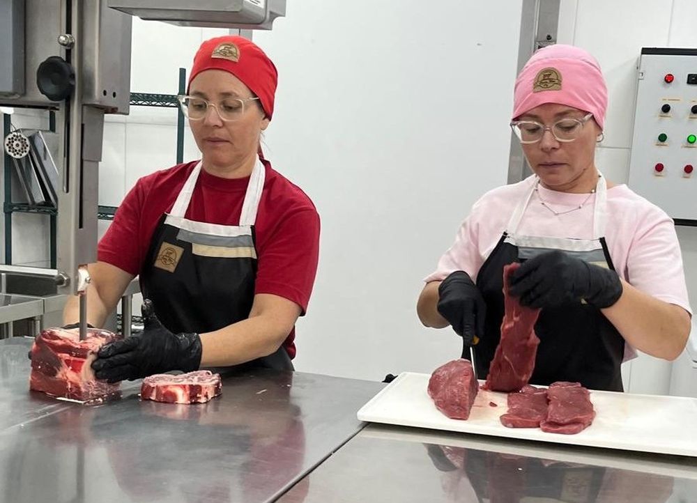 Carnicería propia, el sueño que las hermanas cumplieron, todo un ejemplo de emprendedurismo que llegó a buen puerto en tiempos complicados.