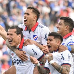 ¿a que hora juegan cerro largo vs nacional este domingo en melo y donde verlo?