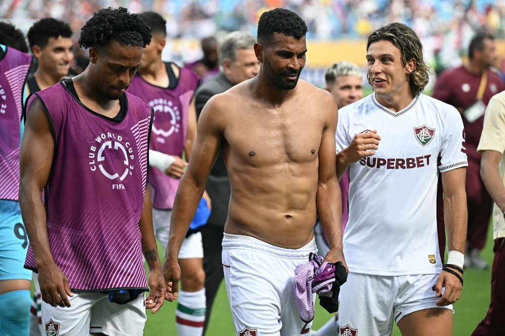 Gabriel Fuentes, Thiago Santos y Agustín Canobbio