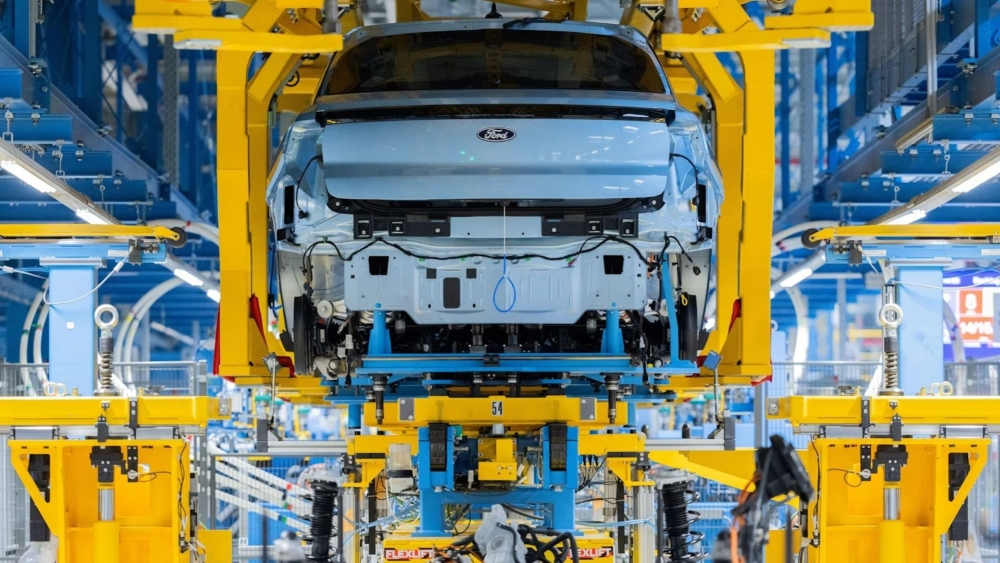 España dispara un 42% la producción de vehículos híbridos