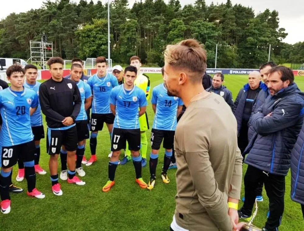 Gastón Ramírez con la sub 18