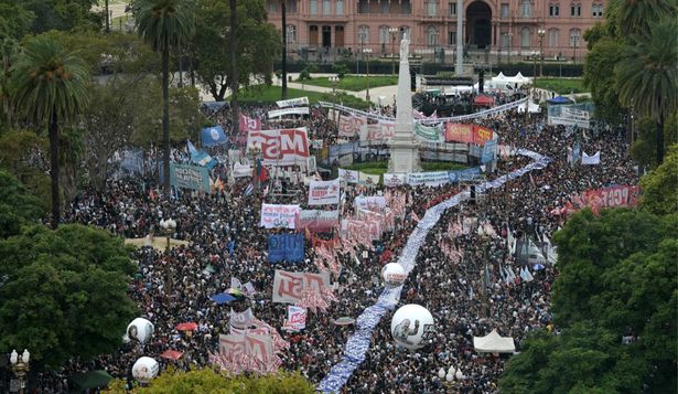 Marcha por el Día de la Memoria: críticas al Gobierno y reivindicación de los 30.000 desaparecidos