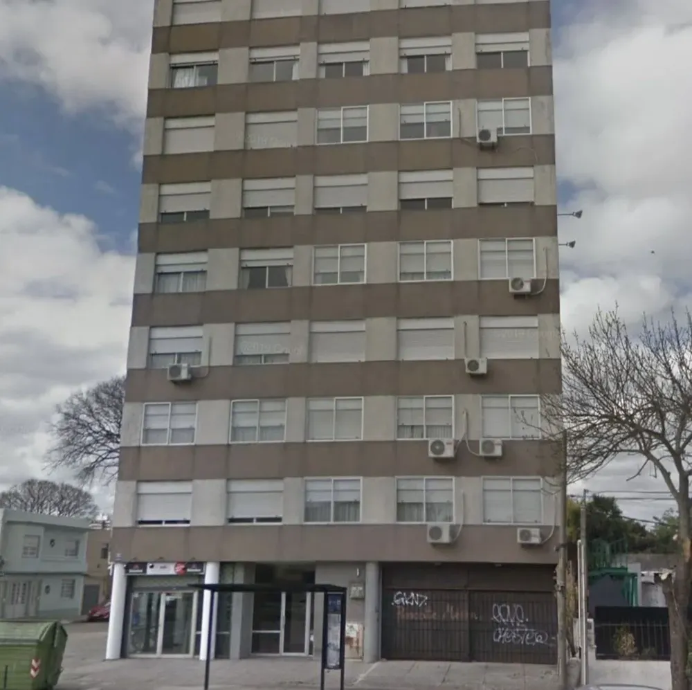 El apartamento se encuentra en el piso cinco.