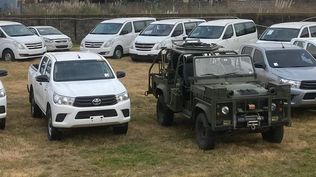 Se rematan los últimos Land Rover del Ejército en subasta de sesenta vehículos