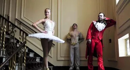 El Observador | Bailarines del elenco del Ballet Ruso sobre Hielo en el Teatro Metro