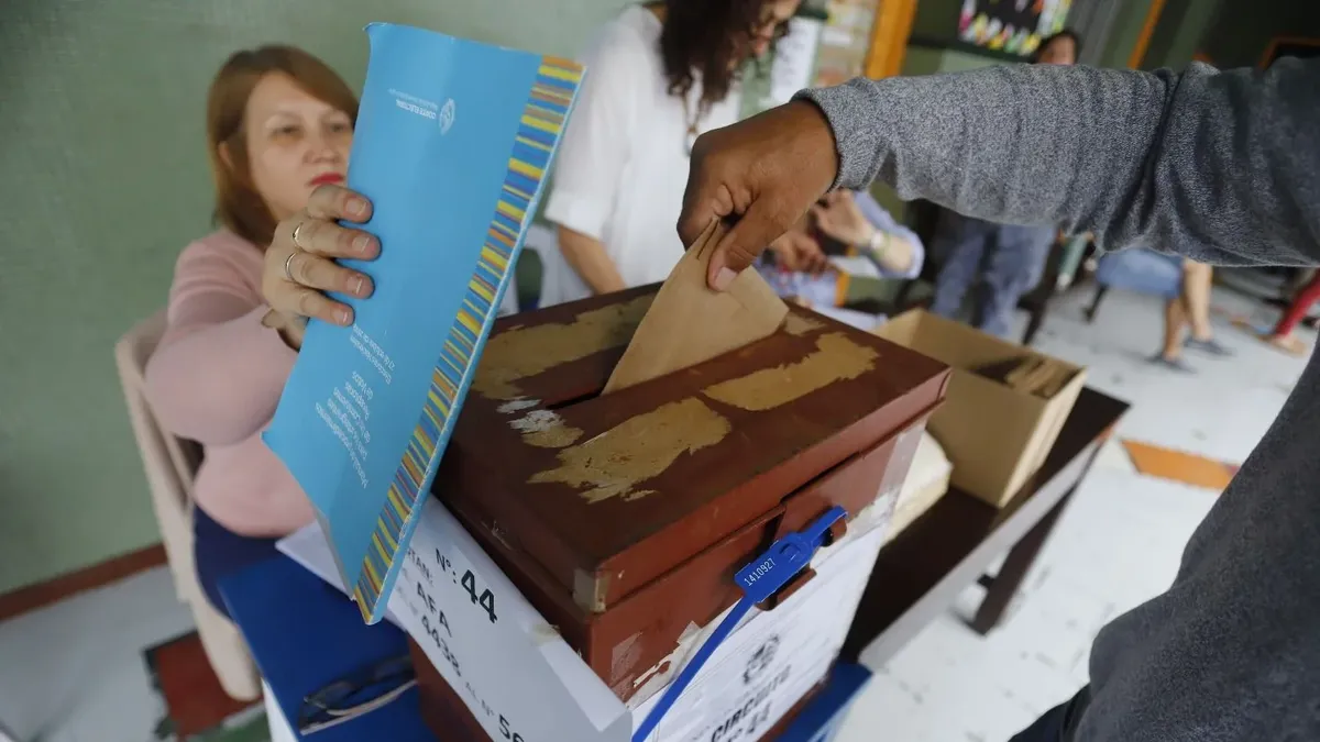 El 24% del electorado de Manini Ríos votó al FA en 2014, según Cifra