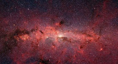 El extraordinario hallazgo de azúcar en el espacio y qué pistas revela sobre el origen de la vida y el universo