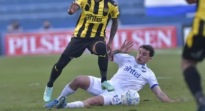 Facundo Torres en el clásico del Gran Parque Central