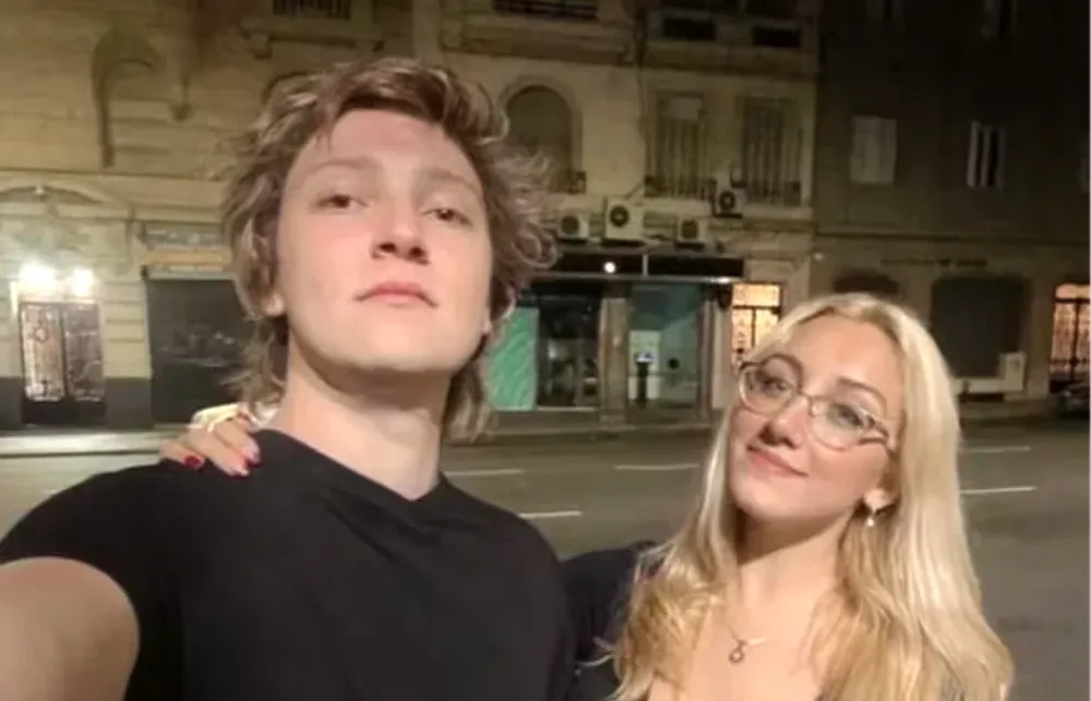 Iñaki Gutiérrez y Eugenia Rolón, los jóvenes estrategas digitales que colaboran estrechamente con Javier Milei