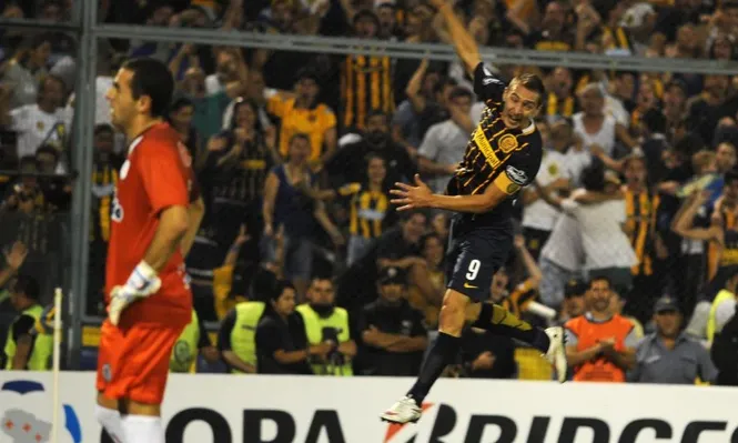 Marco Ruben, la primera disputa de Nacional y Peñarol