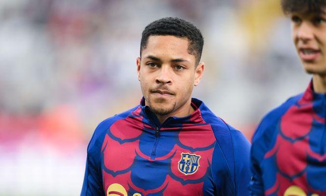 Vitor Roque podría abandonar el Barcelona.