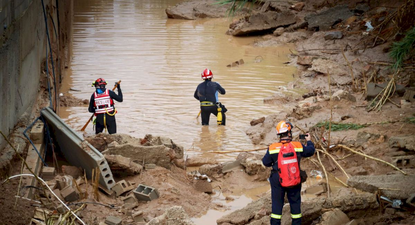Los equipos de búsqueda siguen buscando desaparecidos.