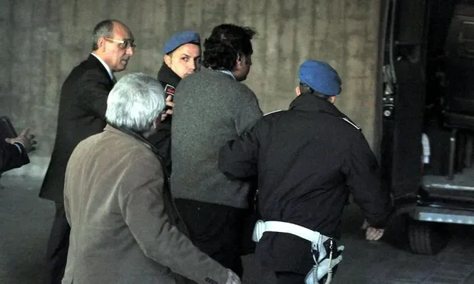 La Policía custodia a Francesco Schettino