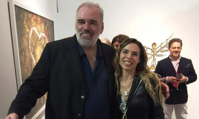 Lara Campliglia con el artista Pablo Atchugarry