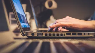Santander alcanza un acuerdo con Coursera que dará acceso gratuito a 10.000 personas a sus cursos de formación durante un año