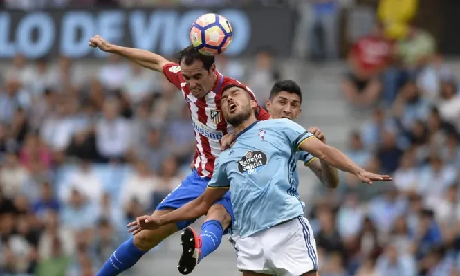 Godín es el uruguayo con más partidos en la liga española