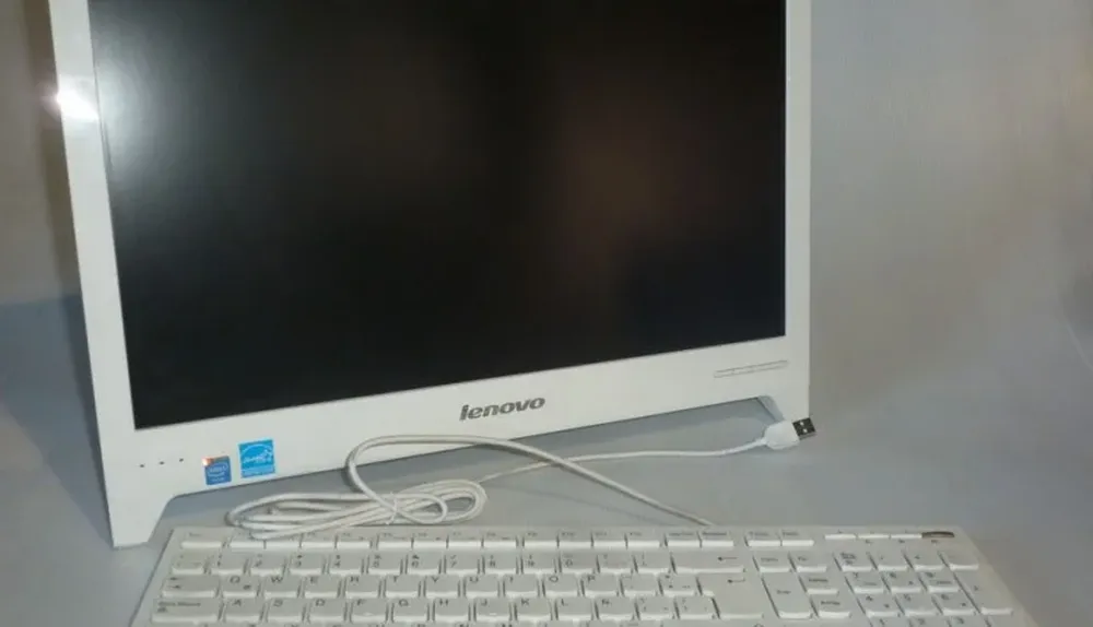 Uno de los modelos de notebook Lenovo que serán al mejor postor