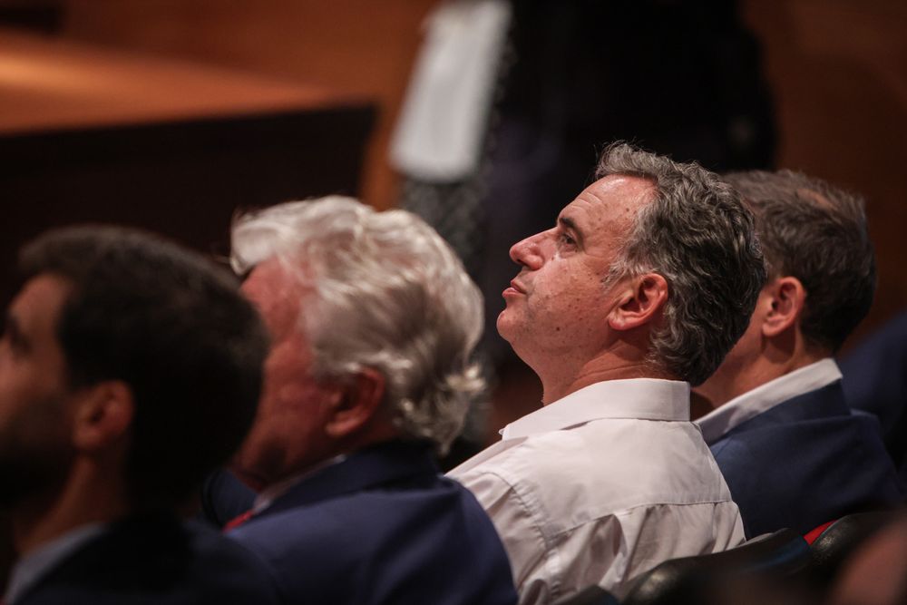 El presidente Yamandú Orsi durante una visita a la fábrica de Ciemsa