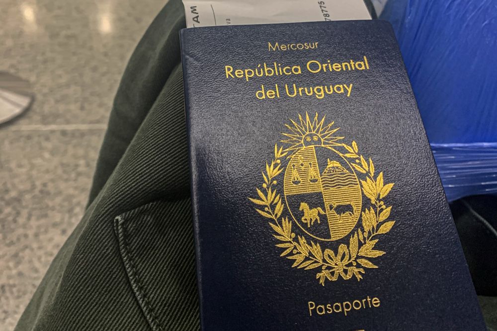 Pasaporte uruguayo