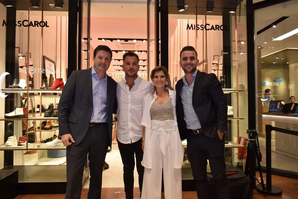 Rodrigo Ferreiro, Daniel y Carolina Cynowicz y Diego Bejar