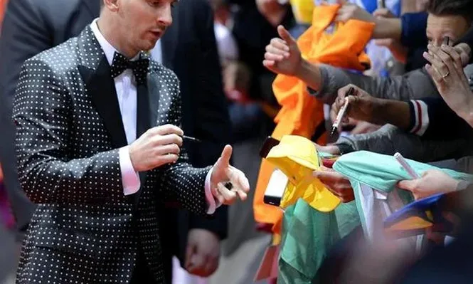Messi abrirá cadena de cafeterías temáticas