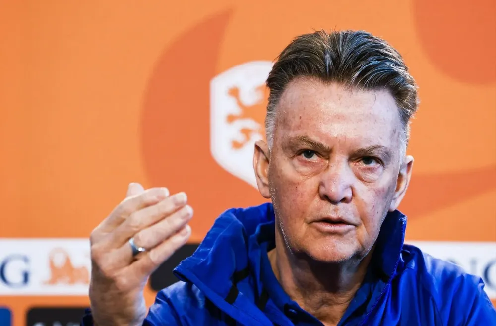 Louis van Gaal anunció que dirigirá el Mundial
