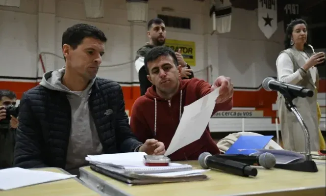 Diego Scotti y Mitchell Duarte de la Mutual