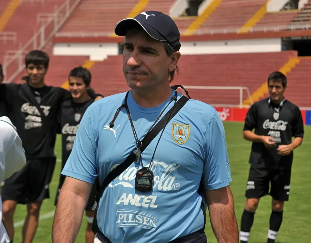 Juan Verzeri, entrenador de la Sub 20