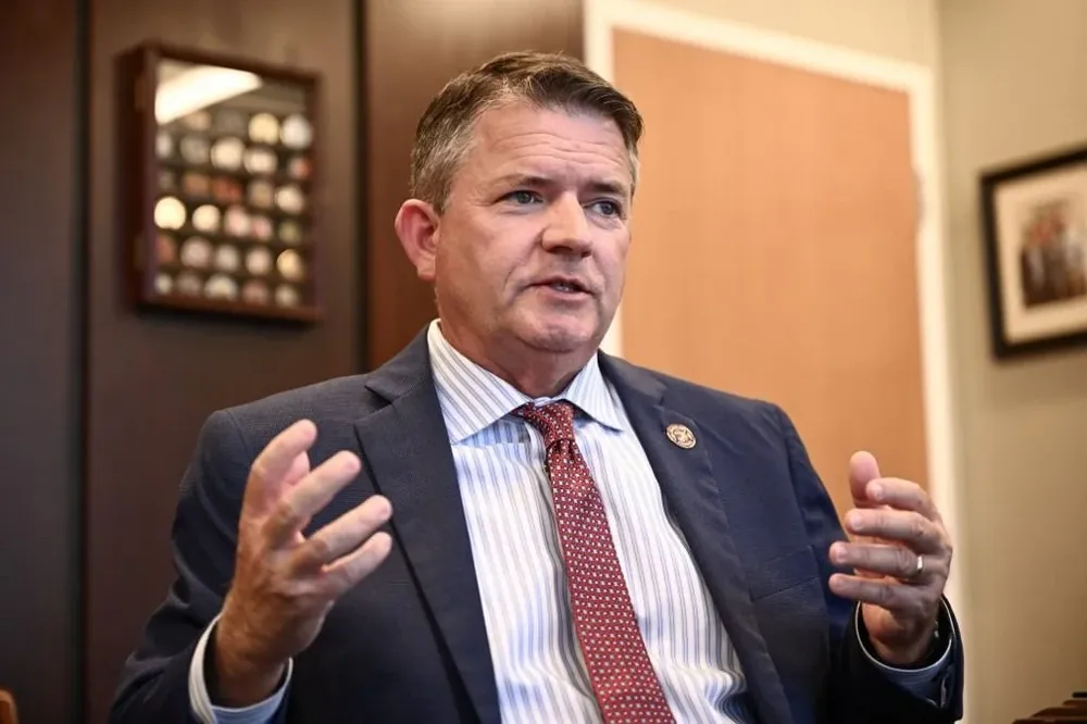 William Gates, en su despacho de Arizona, cuenta los infortunios que tuvo que atravesar al no convalidar las denuncias de fraude que realizó Trump en las presidenciales 2020