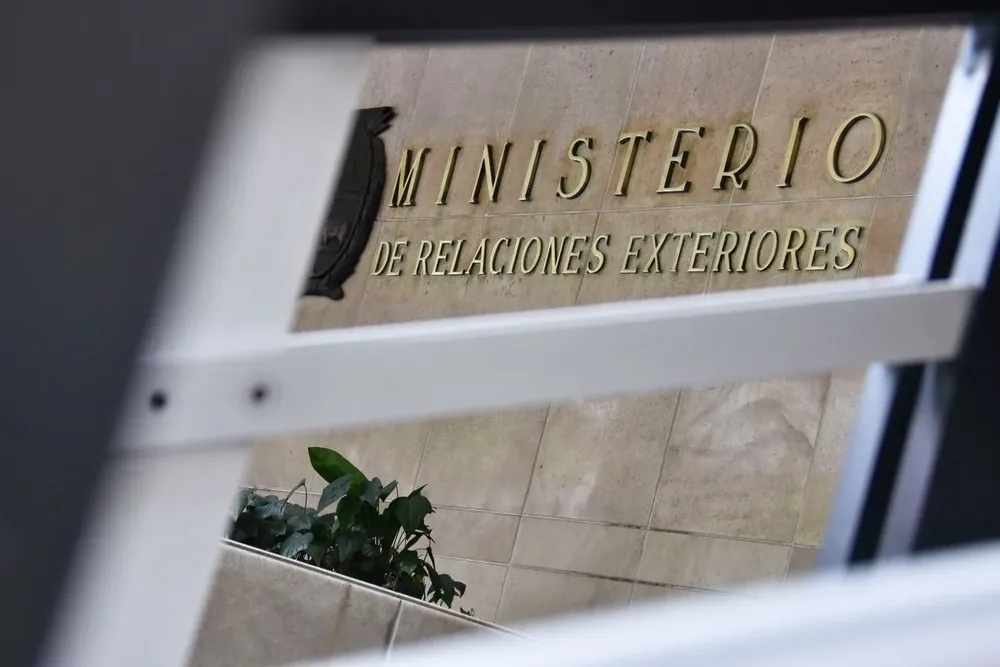 Un grupo de diplomáticas advirtió por situaciones de acoso y violencia verbal en Cancillería