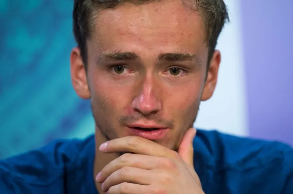 Medvedev pidió disculpas por sus gestos