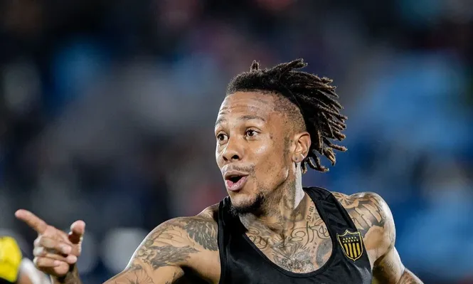El festejo de Abel Hernández