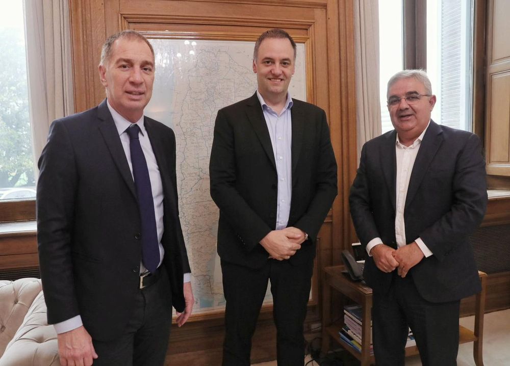 Diego Santilli, Manuel Adorni y Raúl Jalil.
