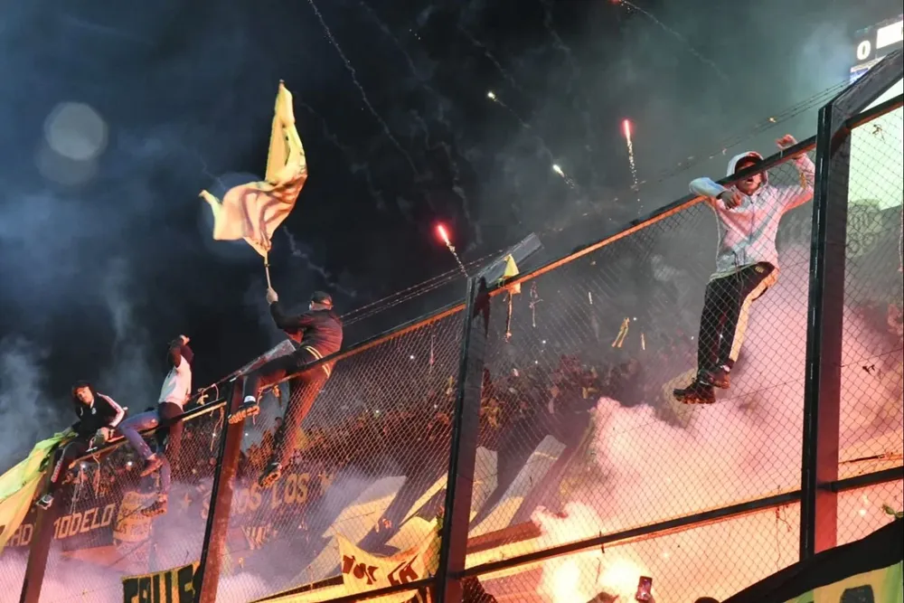 Hinchas de Peñarol durante el partido con Boston River este miércoles 28