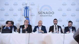 Los senadores kirchneristas se adhirieron al paro general de la CGT y faltaron al debate por la Ley Bases