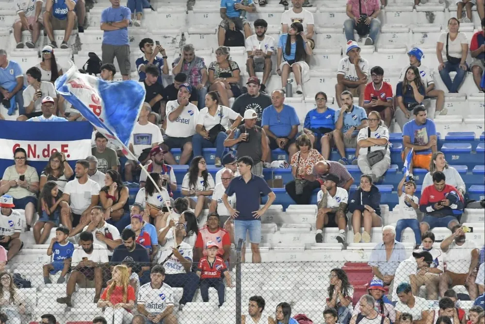 Nacional y Colón en el Gran Parque Central