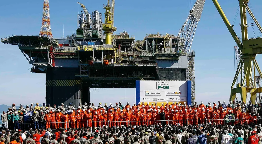 Angola cerró importantes acuerdos de exploración y producción con varias compañías, entre ellas la brasileña Petrobras, para incrementar la producción.